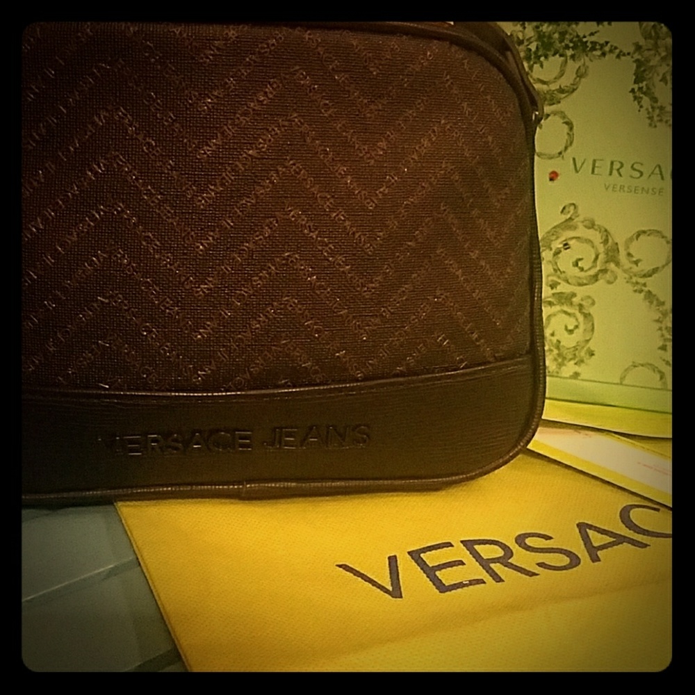 Small cross body bag